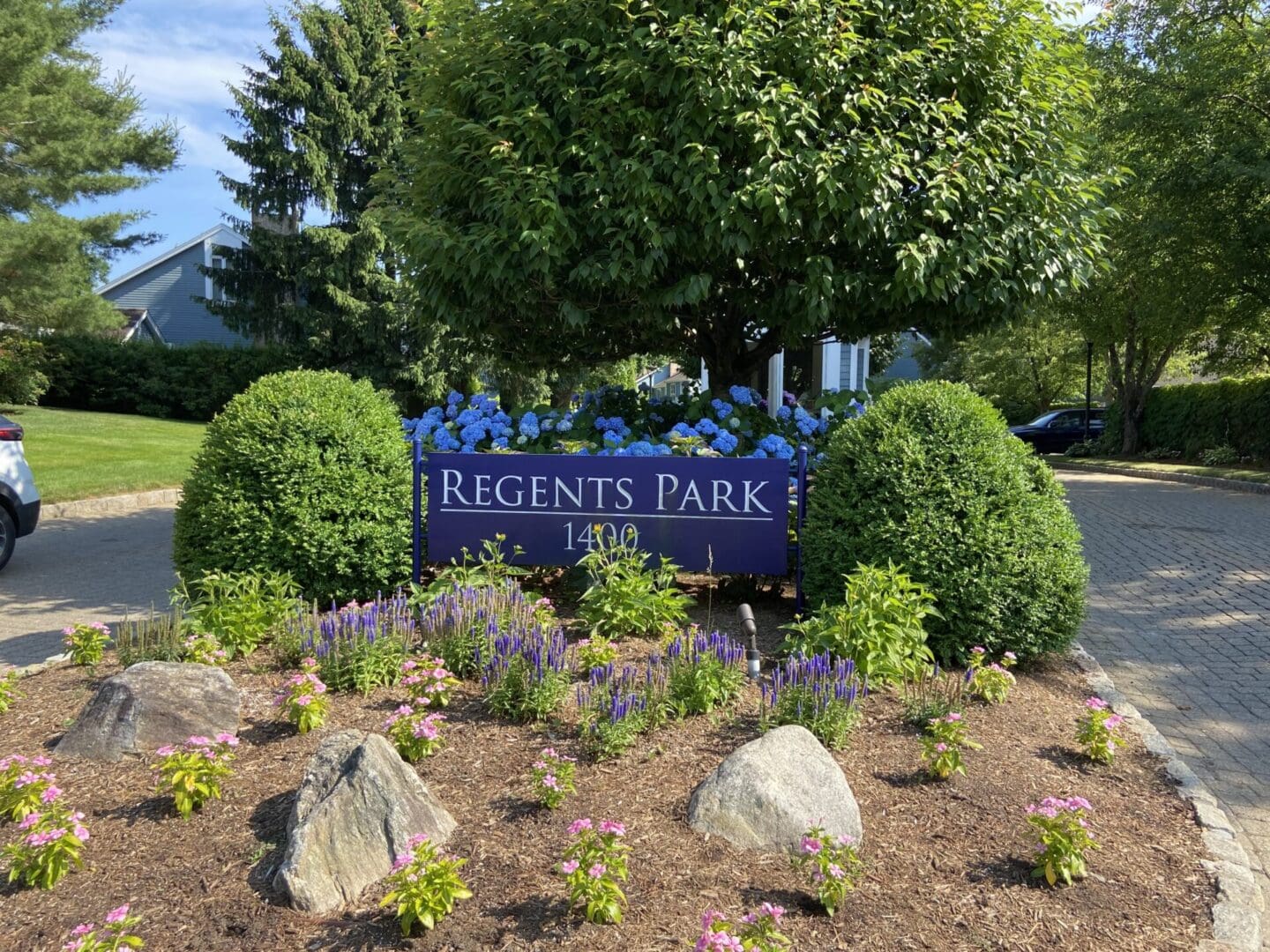 Regents Park 1400 entrance sign.